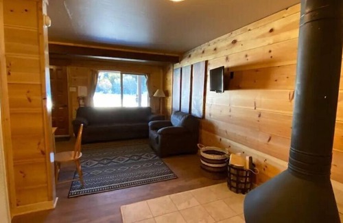 Taos Ski Valley Condo | 4K River Ranch Condo 5 Sleeps 2