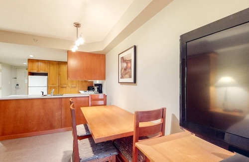 Whistler Village Apartment | 4th-floor mountain studio with gym, balcony, fireplace, washer/dryer, kitchen