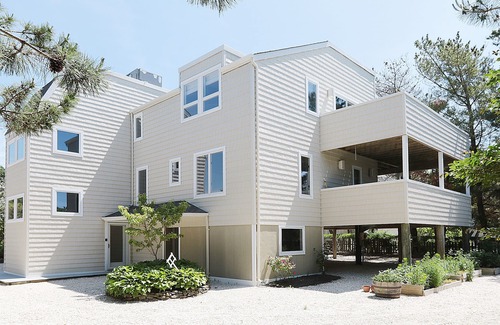 Loveladies House | 4th From Beach Hot Tub Beach badges Loveladies, 6 bdrm sleeps 14