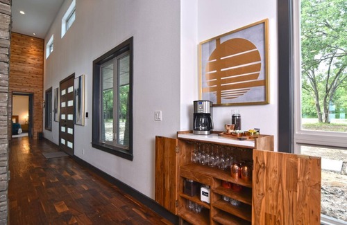 Quinlan House | 4th NT. FREE -Luxury Waterfront! Kayaks Hot Tub Dock