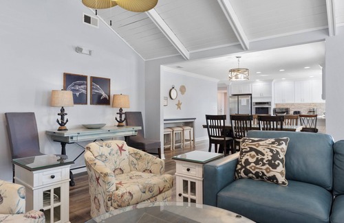 Gulf Pines House | 4th Nt FREE-Stay 11/29-12/28! Beach House, Private Pool+Cabana, Walk to Beach