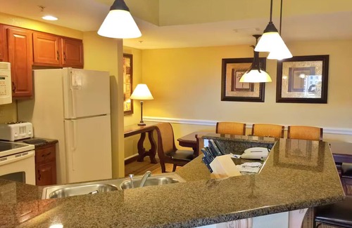 Bay Lake Resort | 4th of July Near Disney