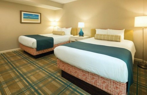 Bay Lake Resort | 4th of July Near Disney