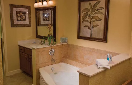 Bay Lake Resort | 4th of July Near Disney