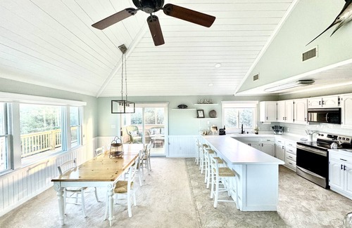 Carova Beach House | 4x4 Carova, WaterFront, Dock, Wild Horses, Hot Tub