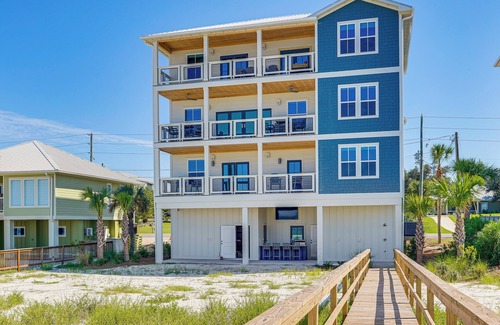 Port St. Joe House | 5,000+ Sq Ft! Luxe Beachfront House in Port St Joe