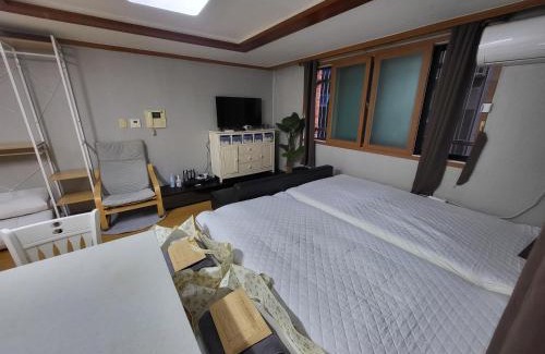 Yeoksam Villa | 5-2202 #Gangnam Stn, 5-min #Yeoksam Stn, 3-min #OTT #Concierge Gangnam Managed