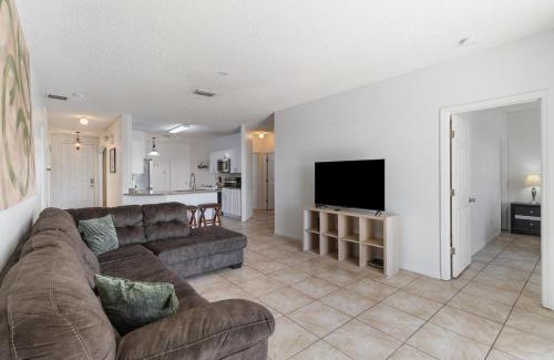 Sunset Ridge House | 5-3 Pool Home Located In Sunset Ridge Community!