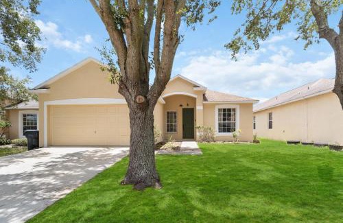 Sunset Ridge House | 5-3 Pool Home Located In Sunset Ridge Community!