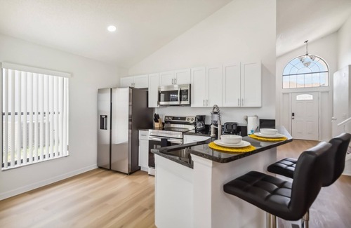 Lake Davenport Estates House | 5/3 Private Pool house near all famous attractions!