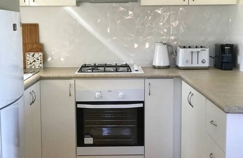 South Perth Apartment | 5 A Rose in South Perth 1BR for2 parking