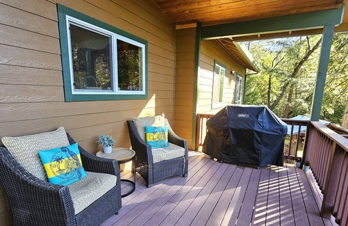 Glencoe Cabin | 5 Acre Family Retreat with Modern Comforts, Exploration & Endless Adventure