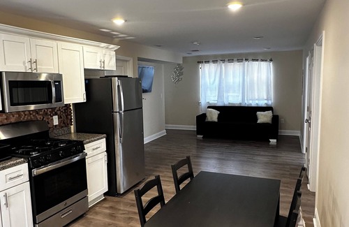 Irvington House | 5 Bd Duplex 38 minutes to NYC. 7min Newark airport and prudential center