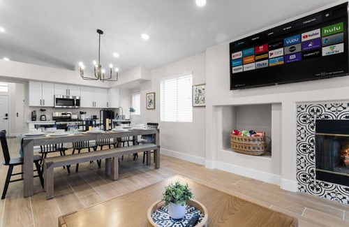 North Las Vegas House | 5 BD Home w/Billiard, Spa, Arcades, Ping Pong