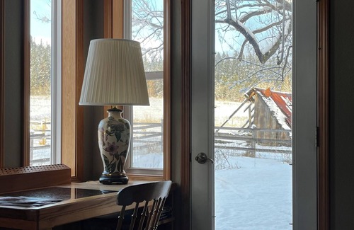 Arlee House | 5 Bdrm Country Home on 22 acres 30 minutes north of Missoula
