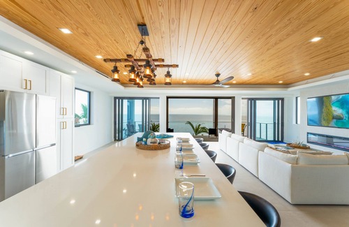 Monroe County House | 5 bed/4 bath Ocean side, right outside of Tavernier Creek Mile Marker 91