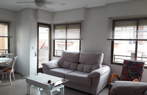 Santa Pola Apartment | 5 bed apartment 50 M from the beach in SANTA POLA ALICANTE - SPAIN
