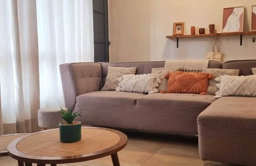 FERROCARRIL House | 5-Bed House in Colorful Barrio Jalatlaco w/Love
