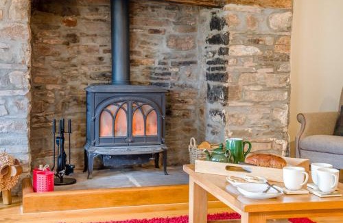 Brecon House | 5 Bed in Brecon 90660