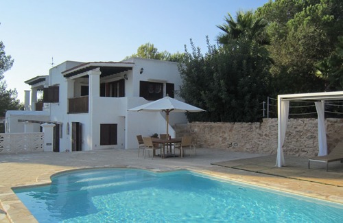 Sant Antoni de Portmany Villa | 5 bed luxury villa with pool, BBQ and stunning views of Ibiza countryside