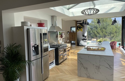 Le Puy-Sainte-Reparade House | 5-bedroom Maison d'Archi with superb views