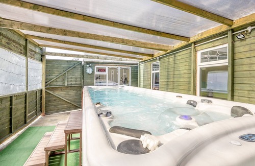 Alford Cottage | 5 bedroom accommodation in Sloothby. near Skegness