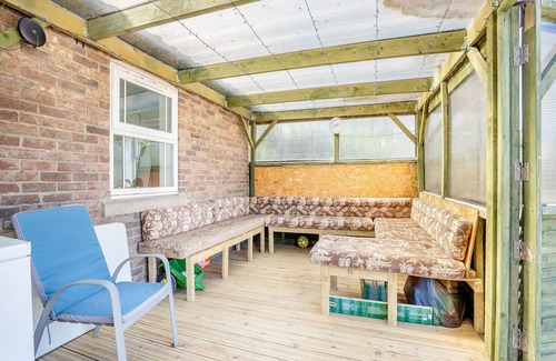Alford Cottage | 5 bedroom accommodation in Sloothby. near Skegness