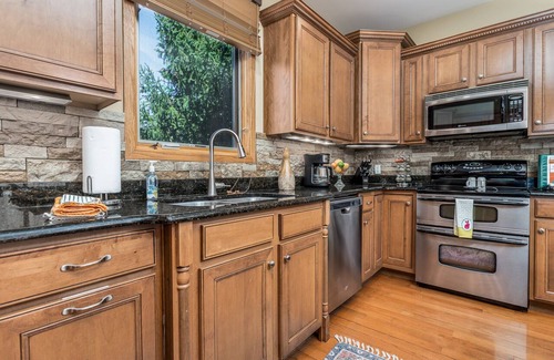 The Galena Territory House | 5 Bedroom, 5 1/2 bath house in The Galena Territory.