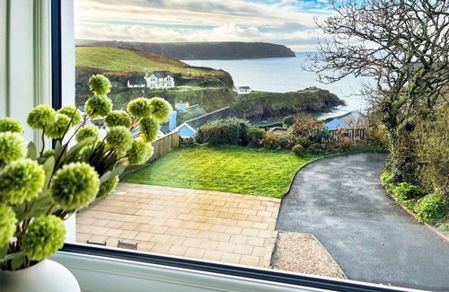 Little Haven Cottage | 5 bedroom accommodation in Little Haven, near Haverfordwest