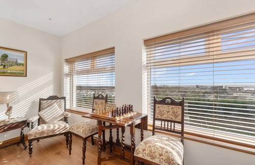 Pendine Cottage | 5 bedroom accommodation in Pendine, near Carmarthen
