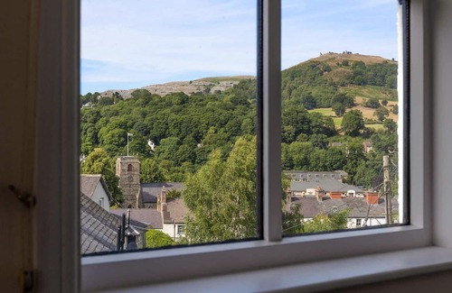 Llangollen Cottage | 5 bedroom accommodation in Llangollen