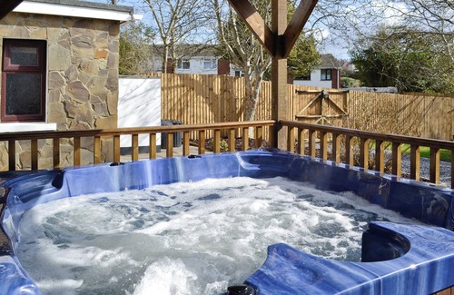 Burry Port Cottage | 5 bedroom accommodation in Burry Port, near Llanelli
