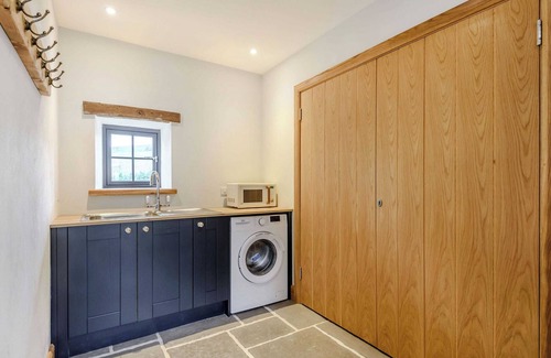 Abercraf Cottage | 5 bedroom accommodation in New Radnor, near Presteigne