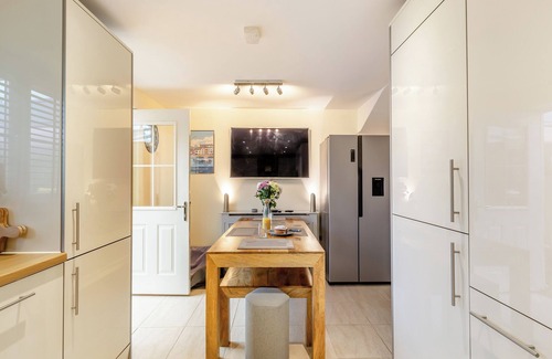 Weymouth Cottage | 5 bedroom accommodation in Weymouth