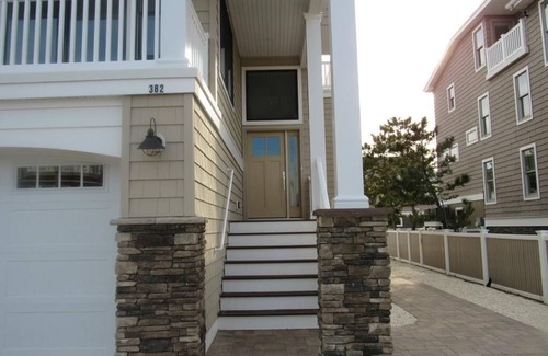 Beach Haven House | 5 bedroom accommodation in Surf City