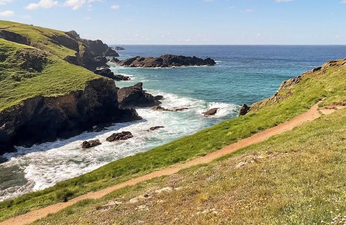 Helford Cottage | 5 bedroom accommodation in Helston