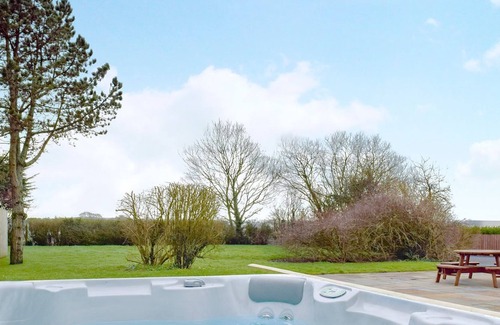 Kilgetty Cottage | 5 bedroom accommodation in Begelly, near Narberth