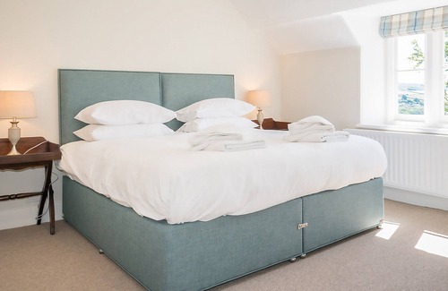 Ventnor Cottage | 5 bedroom accommodation in Wroxall, near Ventnor