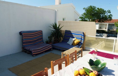 Oeiras Villa | 5-bedroom beach house ideal for groups 5 min walk from Carcavelos beach