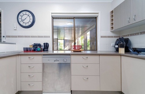 Urraween House | 5-Bedroom Comfort & Style