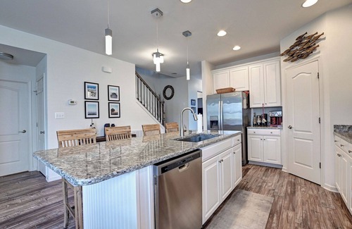 Millville House | 5 Bedroom Dog Friendly Townhome end-unit in the Bishop's Landing community! Community Pool, Shuttle service to the beach, tennis courts, pickleball courts, fitness center and more!