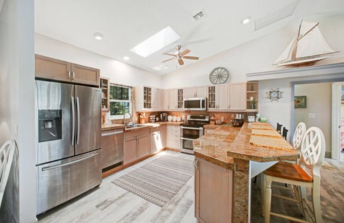 Bonita Springs House | 5-Bedroom Family Beach & Pool House on Bonita Beach | Sleeps 11