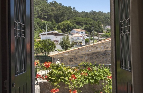 Areosa House | 5-bedroom house close to beaches and city amenities.