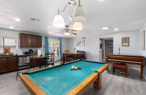 Mesa House | 5 Bedroom | Jacuzzi | Location | Outdoor Dining