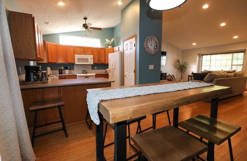 Highlands House | 5 Bedroom Lincoln Home 10 Minutes from Downtown