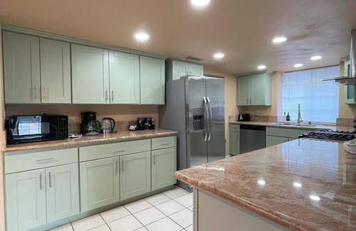 San Gabriel House | 5-bedroom Luxury house with AC 9 miles east of downtown LA