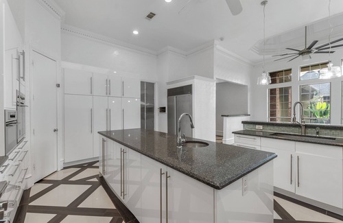 Plano House | 5-Bedroom Luxury Villa ,Top Location! for Your Dream Stay!