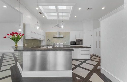 Plano House | 5-Bedroom Luxury Villa ,Top Location! for Your Dream Stay!
