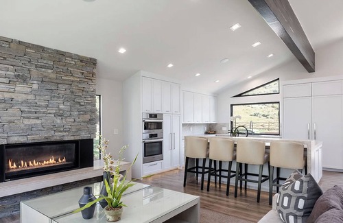 Park Meadows House | 5 Bedroom Modern Mountain Luxury in Park City, Sleeps 20, Hot Tub, Steam Shower