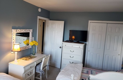 Olney House | 5 bedroom OLNEY MD entire house Close to Wash.DC